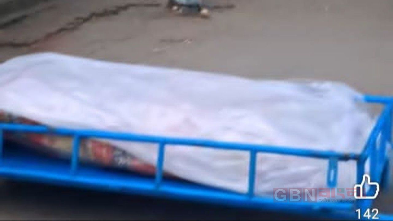 মেহেন্দিগঞ্জ কাজির হাটে ৪৮ ঘন্টা পর লতা নদী থেকে আব্দুল আলীমের লা/শ উদ্ধার
