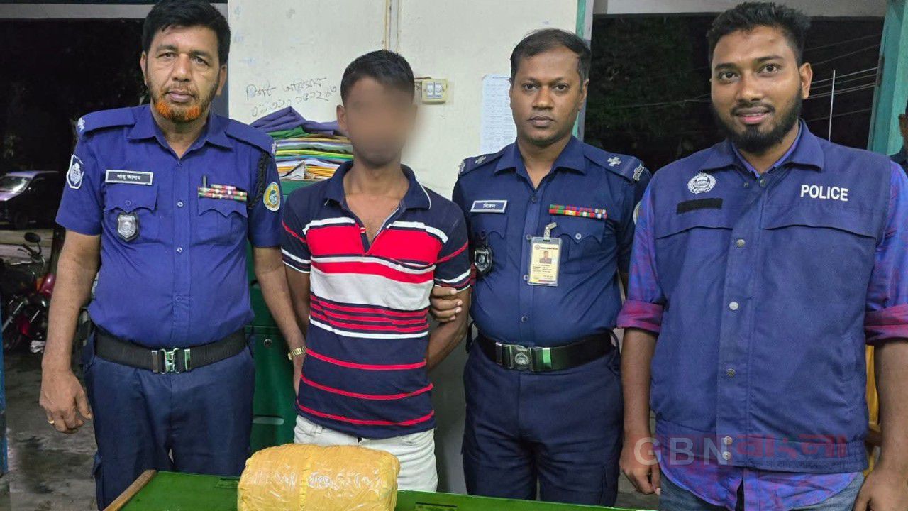 উজিরপুর থানা পুলিশের মা*দ