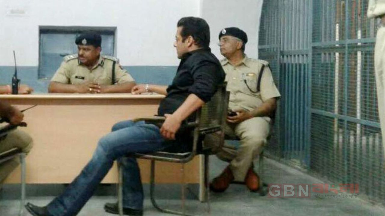 ‘অ্যালাইন্স’-এর মঞ্চে সালমানের বিস্ফোরক স্বীকারোক্তি: ফাঁস করলেন কৃষ্ণসার মামলায় জেল খাটার তিক্ত অভিজ্ঞতা