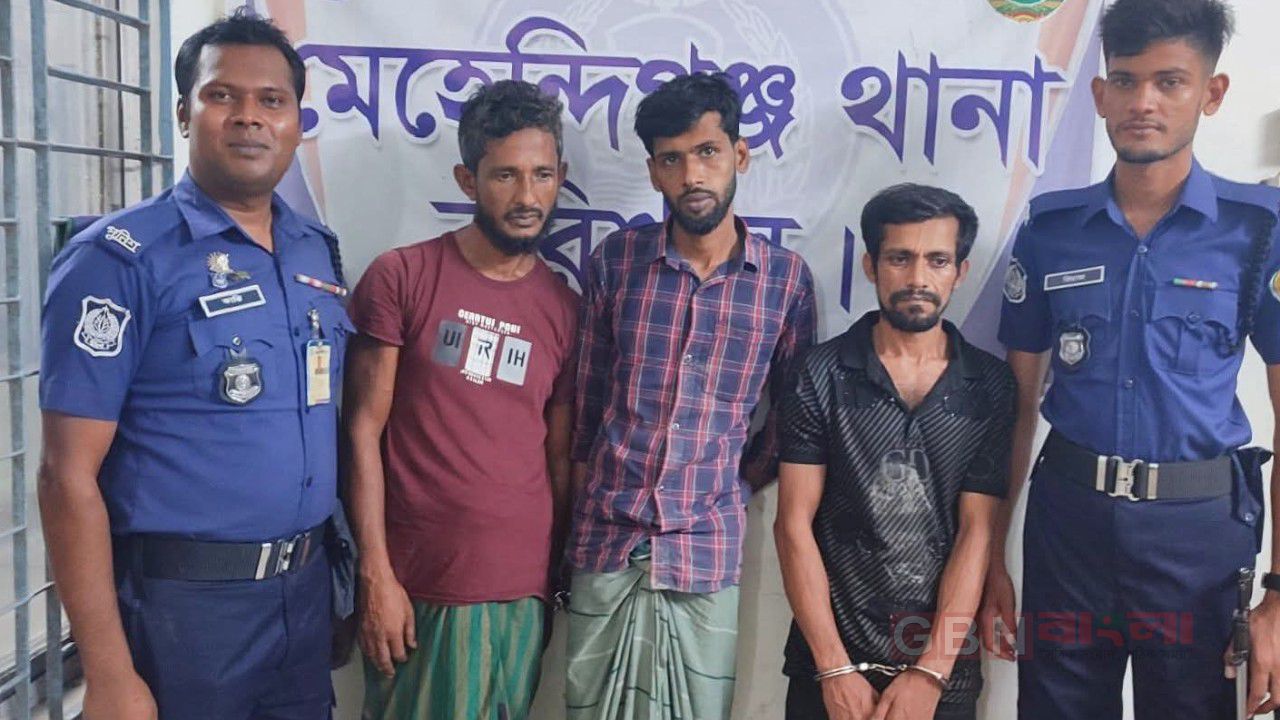মেহেন্দিগঞ্জে ৩৪ পিস ই/য়া/বা/সহ ৩ মা/দ/ক ব্যবসায়ী আটক