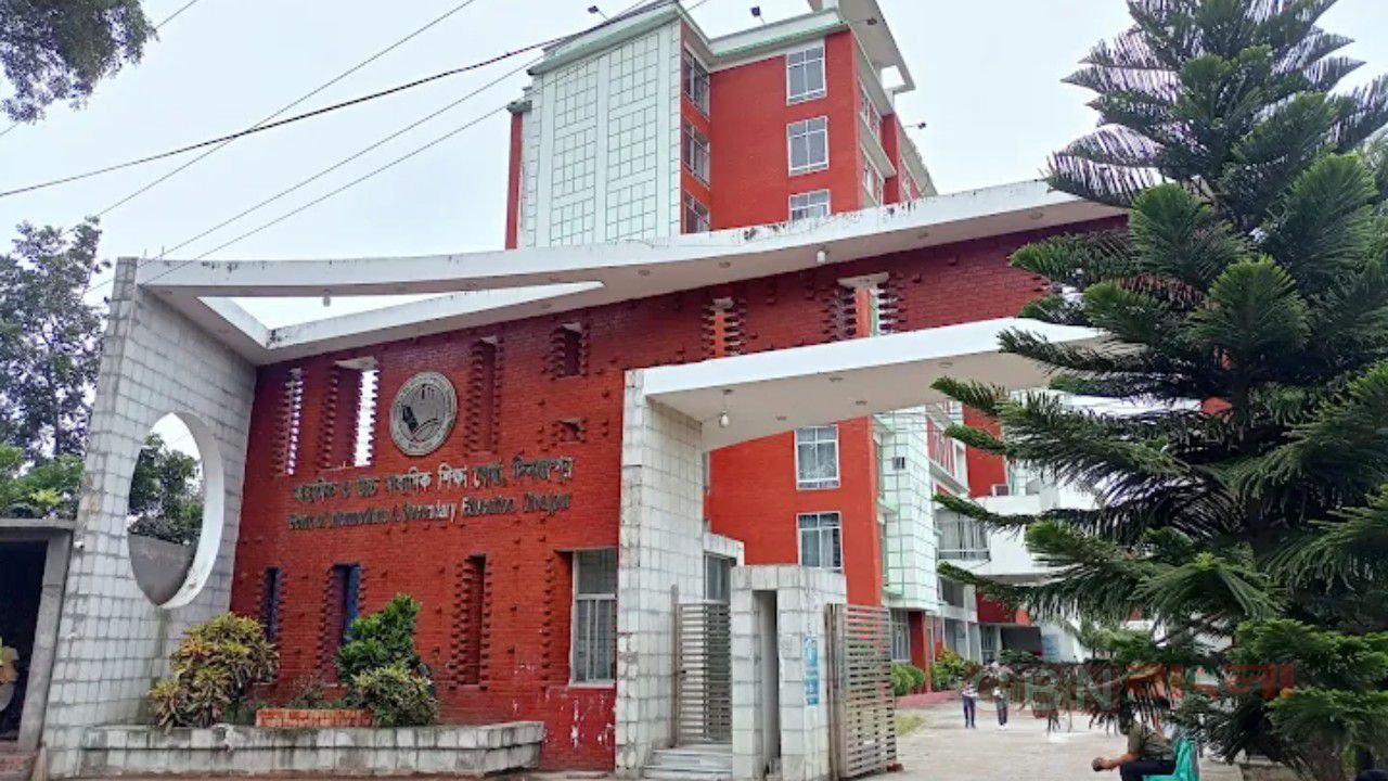 দিনাজপুর শিক্ষা বোর্ডে এসএসসির ফলাফল তলানিতে, পাশের হার ৫৮.০৫ শতাংশ