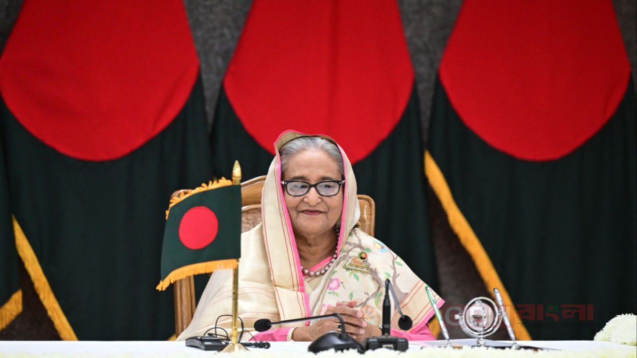 ভারত সরকার নয়, শেখ হাসিনাকে বাংলাদেশে প্রত্যর্পণের সিদ্ধান্ত নেবে আদালত: ইন্ডিয়ান এক্সপ্রেস