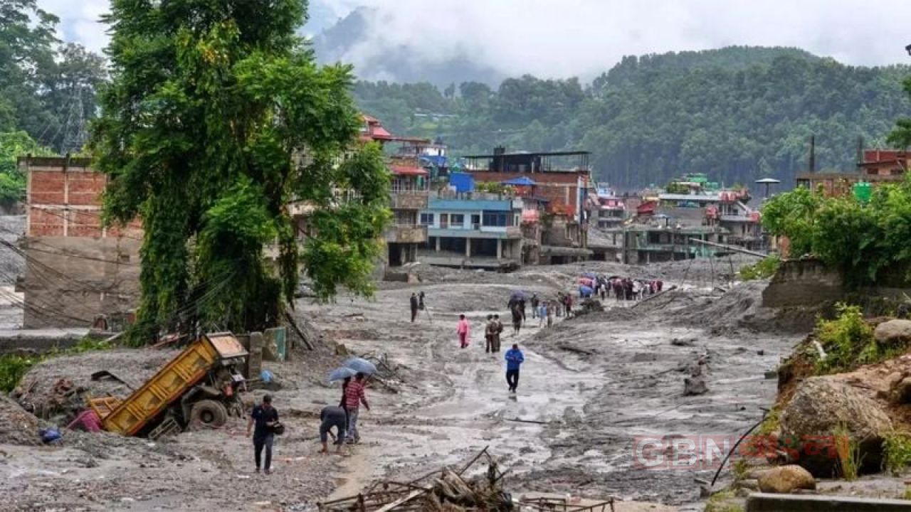 নেপালে বন্যায় মৃতের সংখ্যা বেড়ে ৯০৩, নিখোঁজ ৪২০০