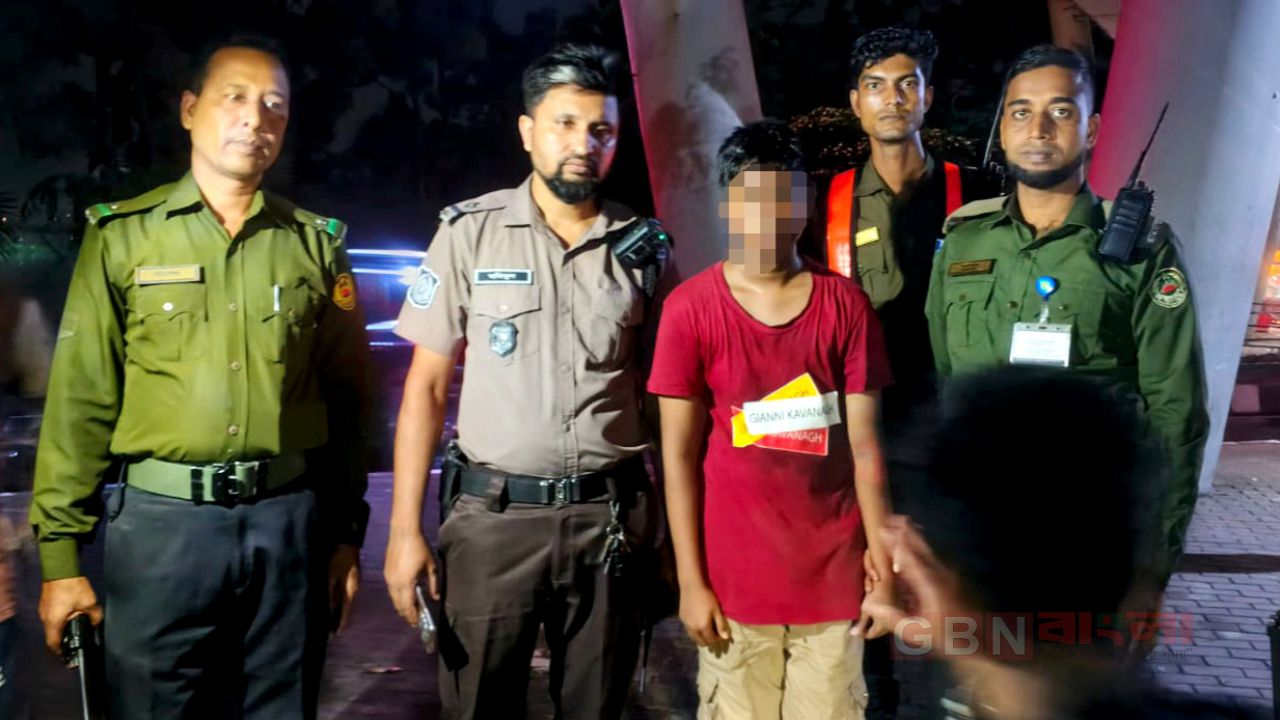 হাতিরঝিলে ছিনতাইয়ের সময় আনসারের হাতে তরুণ আটক