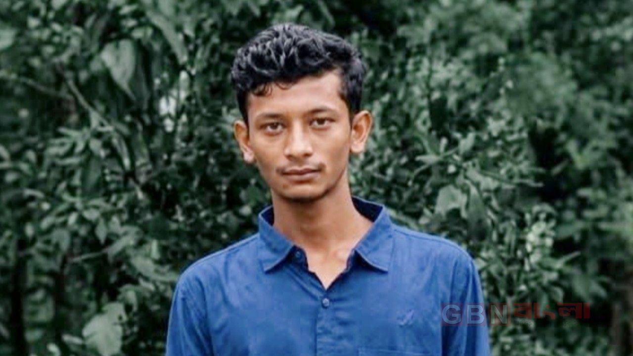 গৌরনদীতে খালি ট্রলি উল্টে খাদে, চাপা পড়ে হেলপারের মৃত্যু