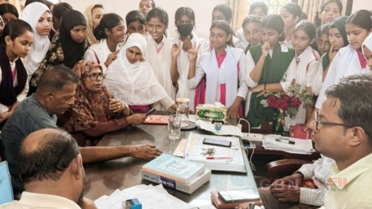 গৌরনদীতে শিক্ষার্থীদের হয়রানির অভিযোগে যুবকের ৩ মাসের কারাদণ্ড