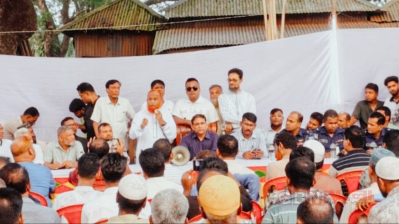 ভূরঘাটায় সংঘর্ষ-বোমাবাজির পর দুই পক্ষের বিরোধের মীমাংসা