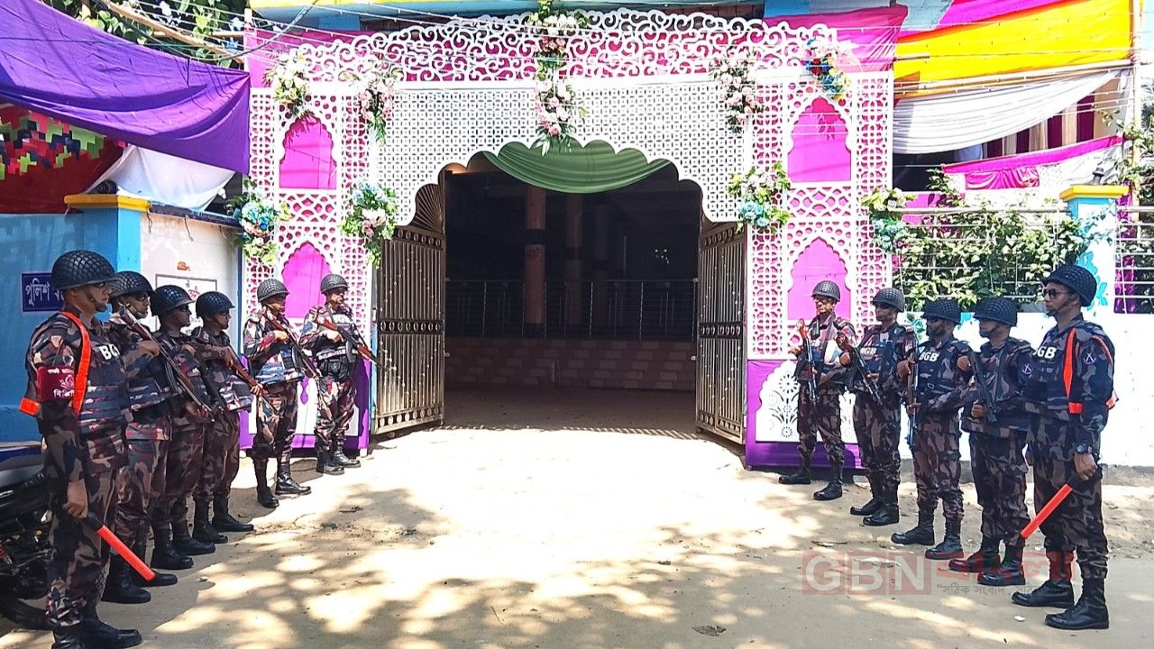 পানছড়িতে দুর্গাপূজার নিরাপত্তায় বিজিবির ড্রোন নজরদারি ও সার্বক্ষণিক টহল