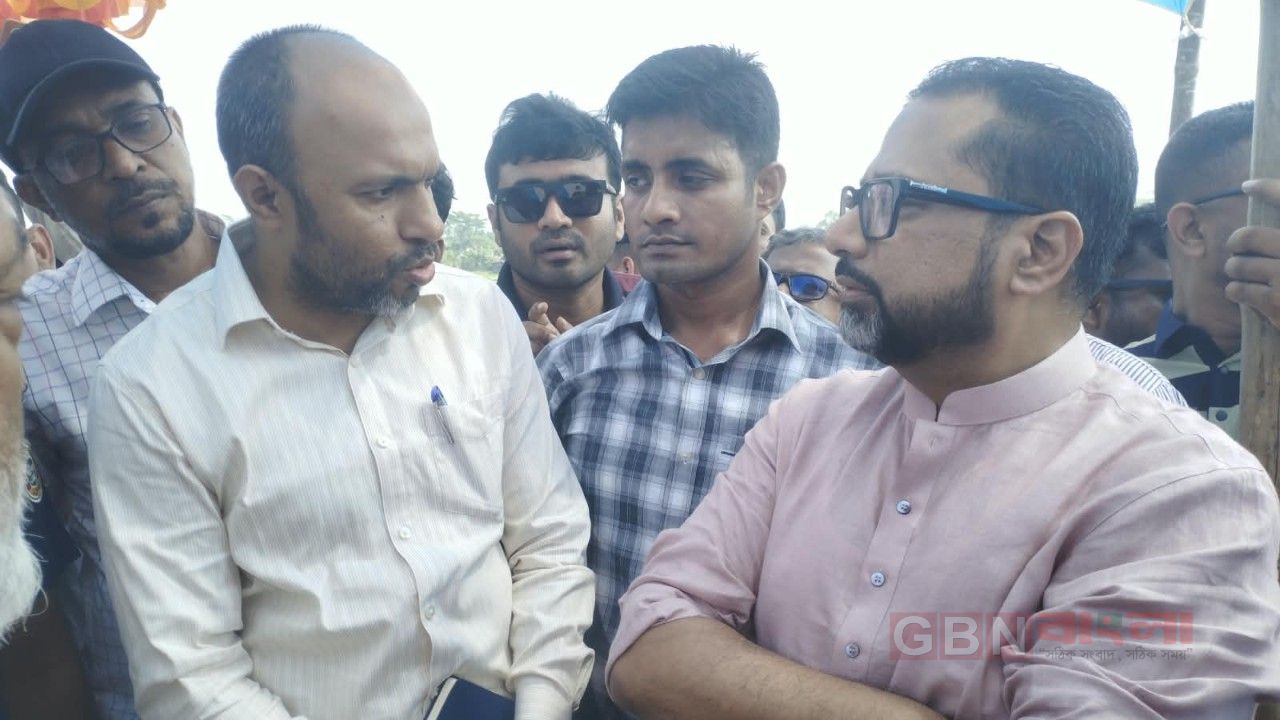 কালীগঙ্গায় ট্রলার দুর্ঘটনায় মেয়ের মৃত্যু নিখোঁজ মা: ঘটনাস্থলে প্রতিমন্ত্রী সোহেল মঞ্জুর